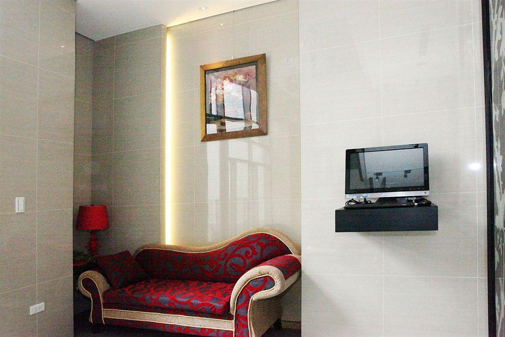 Micasa Hotel Тайчжун Экстерьер фото