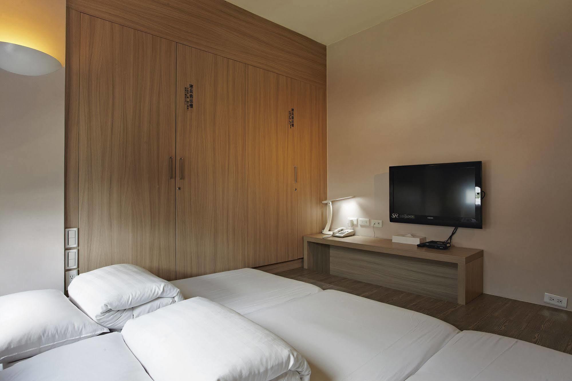 Micasa Hotel Тайчжун Экстерьер фото