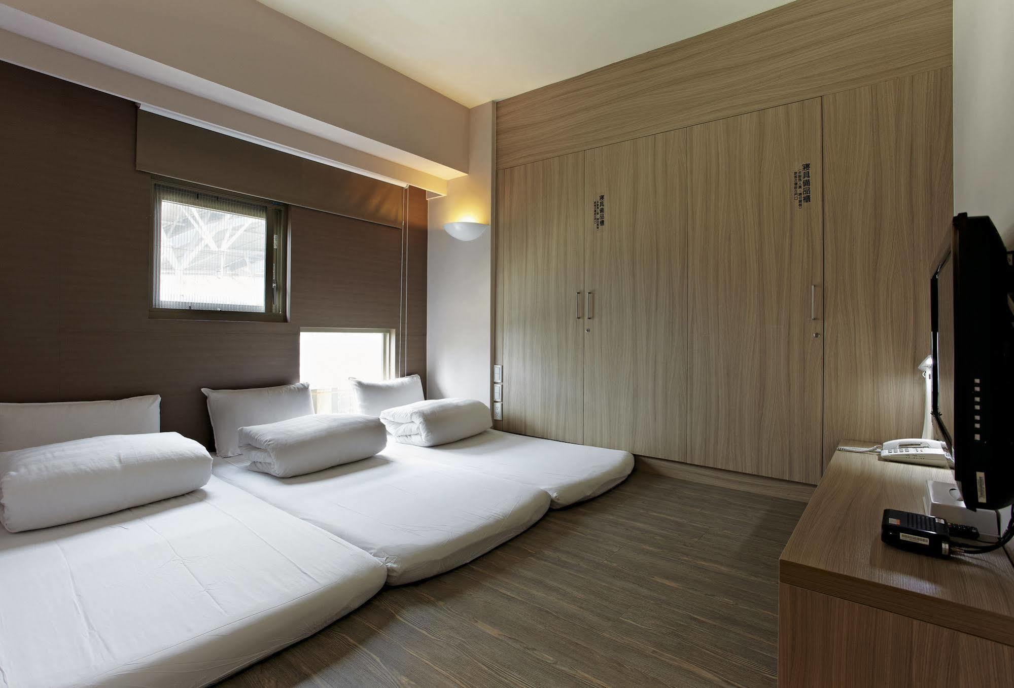 Micasa Hotel Тайчжун Экстерьер фото